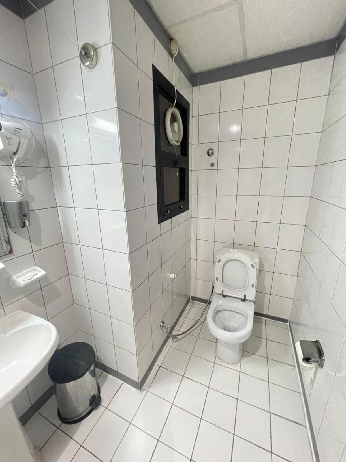 Tara Hotel Llc Дубай Экстерьер фото